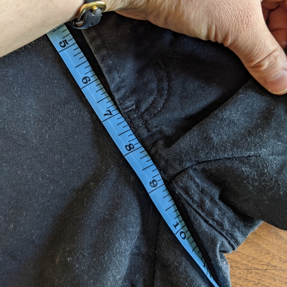 GAP 90s Era Black Cotton Shorts - Picture 6 of 7